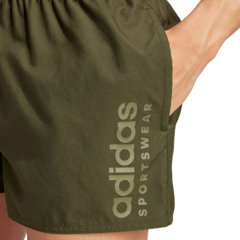 Spodenki kąpielowe męskie adidas Essentials Logo oliwkowe IX7566 Adidas Spodenki kąpielowe męskie adidas Essentials Logo oliwkowe IX7566 Adidas