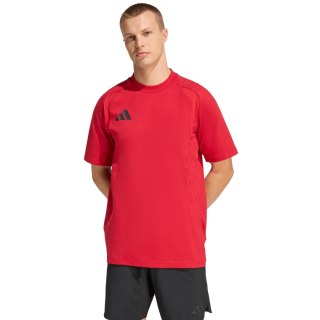 Koszulka męska adidas Tiro 26 Travel Tee czerwona KD1121 S Adidas teamwear