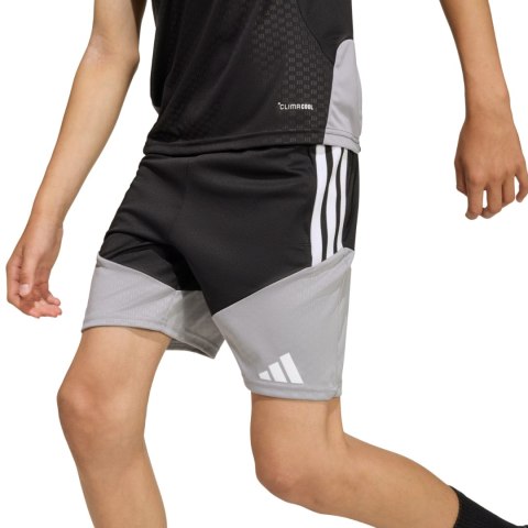 Spodenki dla dzieci adidas Tiro 26 Competition Training czarno-szare KA7655 116cm Adidas teamwear
