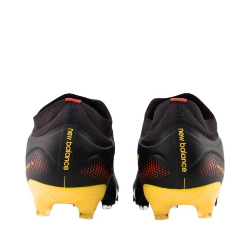 Buty piłkarskie New Balance Tekela Team FG V5 czarne NBUT3FL43H 41,5 New Balance