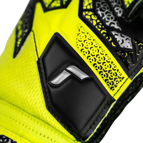 Rękawice bramkarskie Reusch Attrakt Silver Junior żółto-czarne 5572215 2025 Reusch