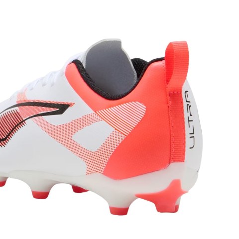 Buty piłkarskie Puma Ultra 5 Match+ FG/AG 108162 01 Puma