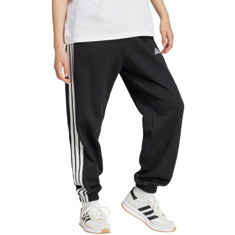 Spodnie damskie adidas Essentials 3-Stripes Fleece Loose-Fit czarne JE1276 Adidas Spodnie damskie adidas Essentials 3-Stripes Fleece Loose-Fit czarne JE1276 Adidas