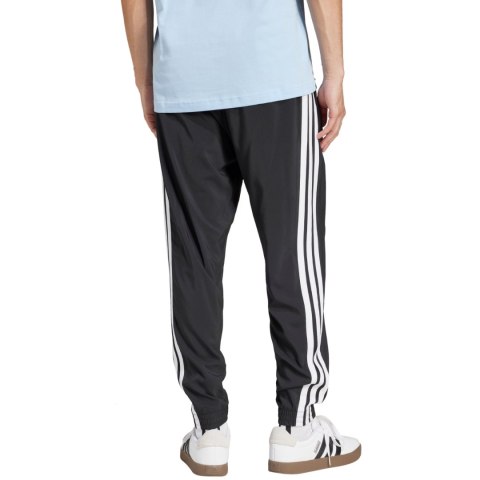 Spodnie męskie adidas Essentials 3-Stripes Woven czarne IM7841 Adidas Spodnie męskie adidas Essentials 3-Stripes Woven czarne IM7841 Adidas