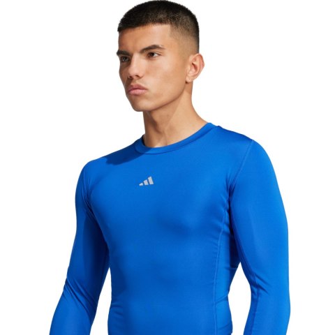Koszulka męska adidas Techfit Long Sleeve Tee niebieska JP2921 Adidas teamwear Koszulka męska adidas Techfit Long Sleeve Tee niebieska JP2921 Adidas teamwear