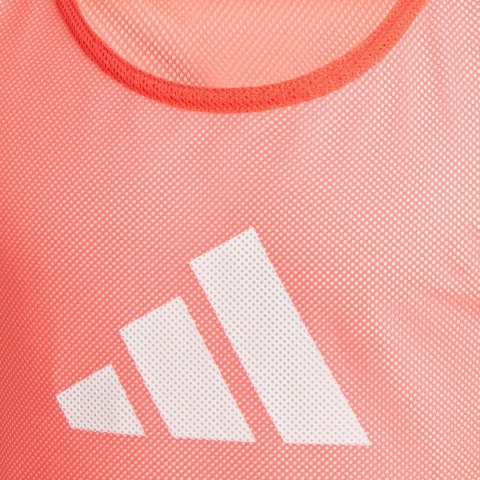 Znacznik dla dzieci adidas Training BIB 24 junior koralowy JF3249 128cm Adidas teamwear