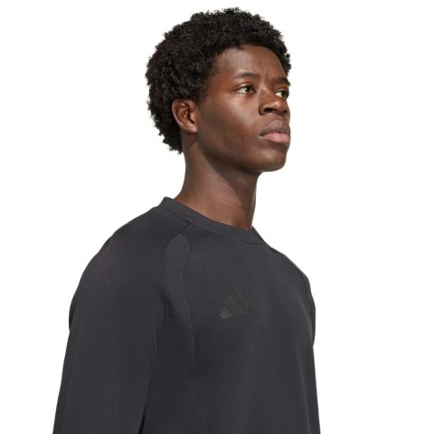 Bluza męska adidas Tiro 26 Travel Crew czarna JM5540 2XL Adidas teamwear