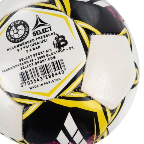 Piłka nożna hala Select Futsal Talento 9 MINI II gatunek biało-czerwono-czarna 19258/370021 Select