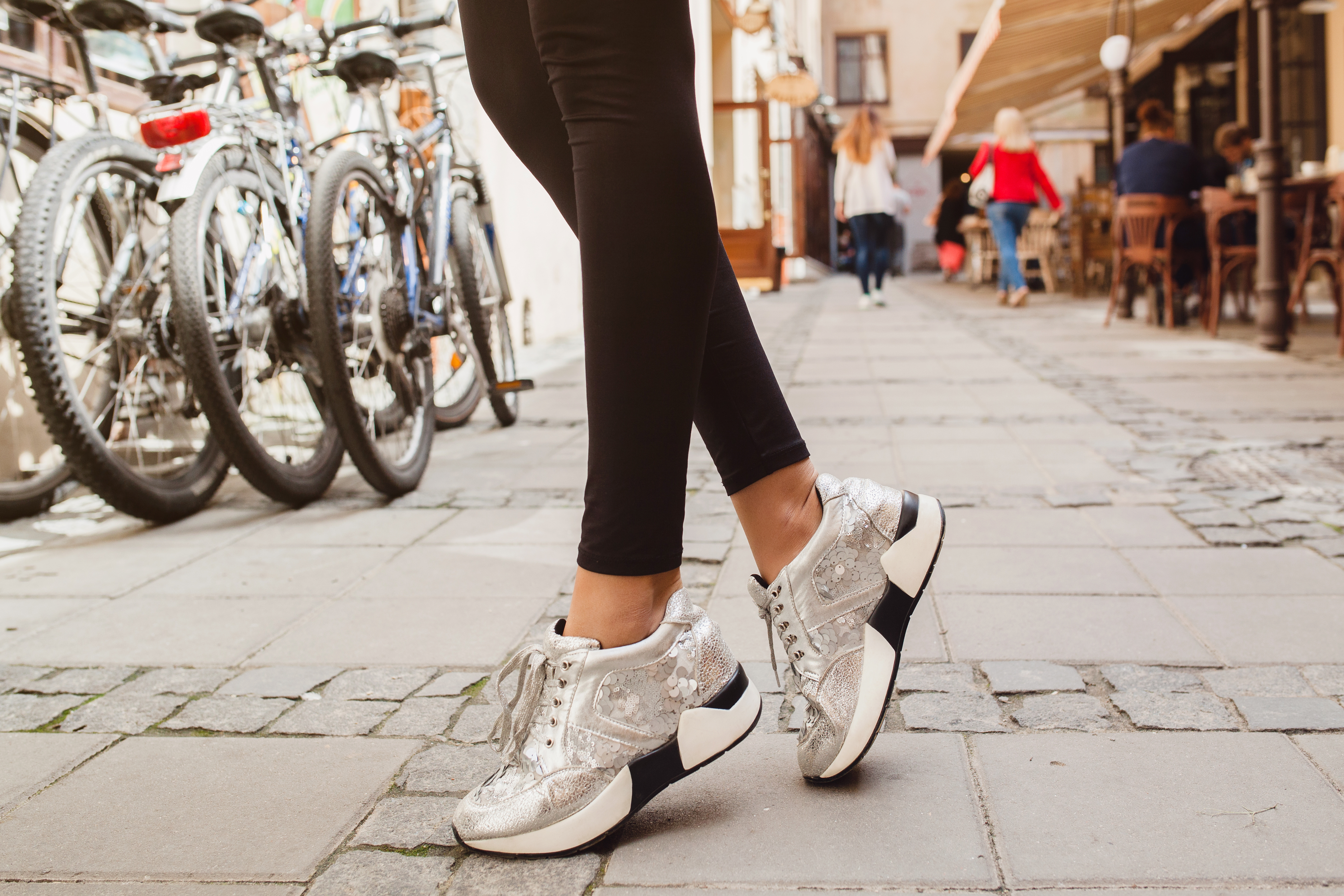 Komfort i styl - wybieramy najlepsze buty miejskie
